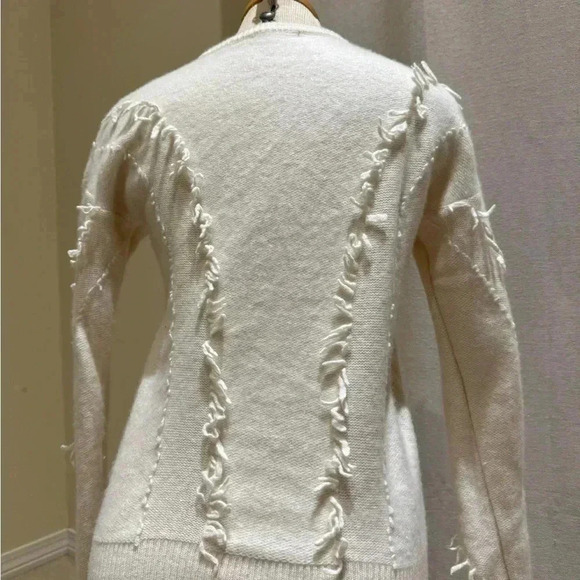 cream sweater small - Picture 3 of 4